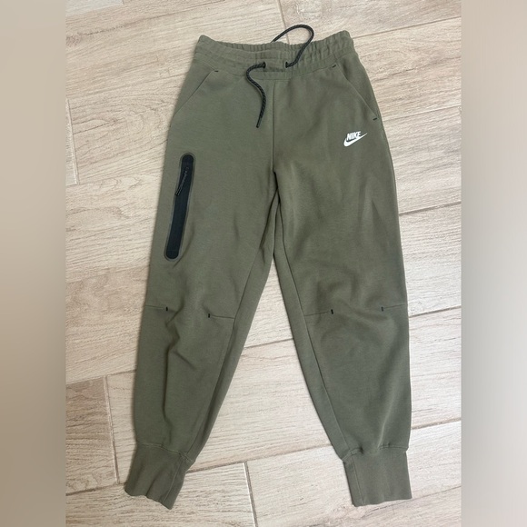 Nike Pants - Nike Tech Sweats Pants